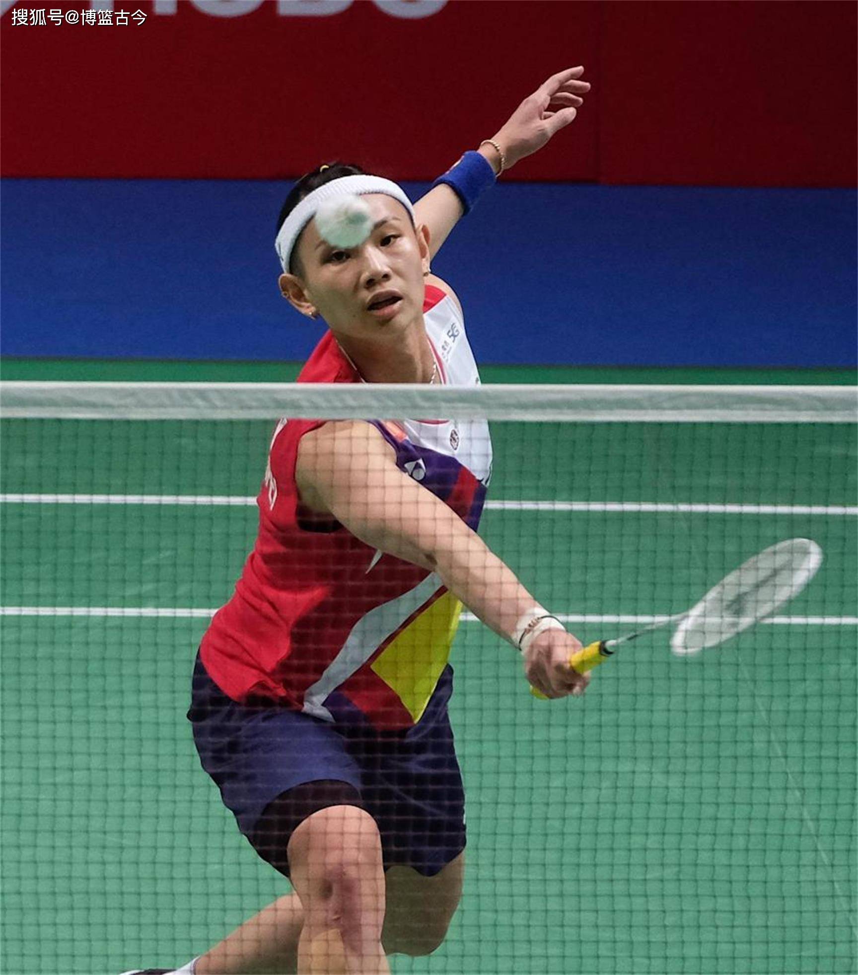 勇士不断突破！，科维托娃连续三场比赛得分超过出色发挥引发球迷热议(勇士火箭半决赛g6回放)