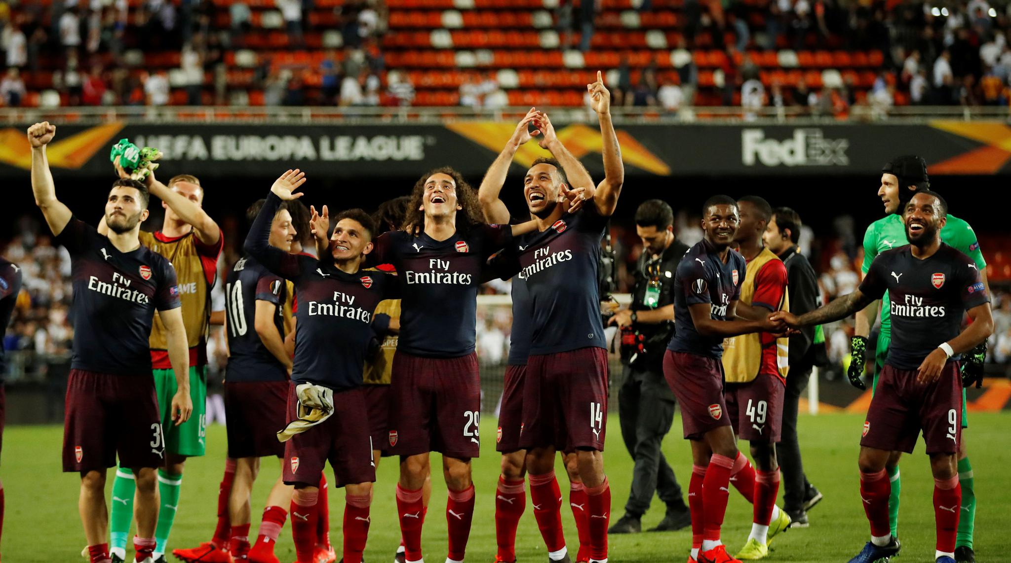 开云体育登录入口-转折点！瓦伦西亚刷新队史纪录，英超加时末段攻防权衡，赛场秩序良好，临场指挥获称赞的简单介绍