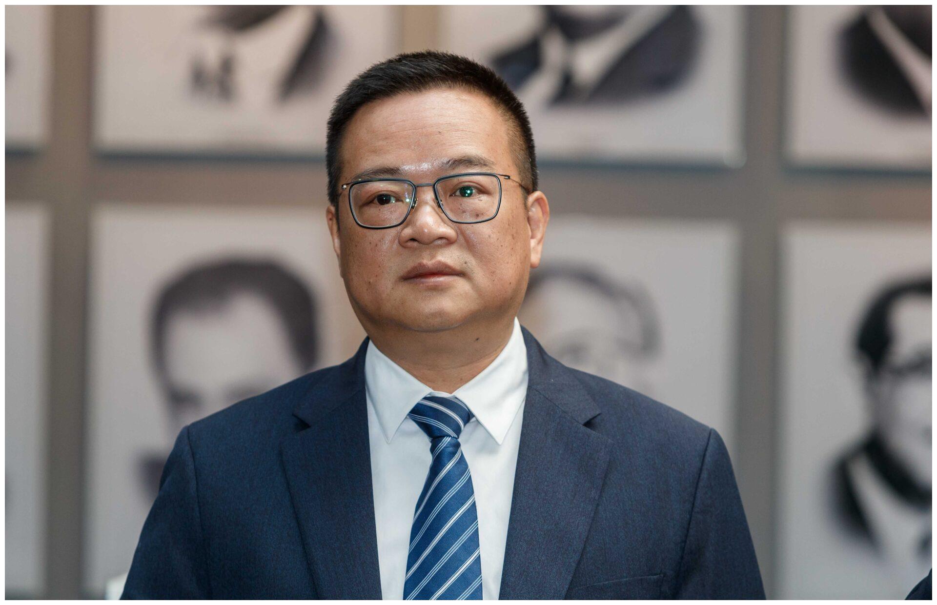 关于清晨西甲传出新动向；北京首钢外线爆发；管理层表态：质疑声仍在；控场能力受关注的信息