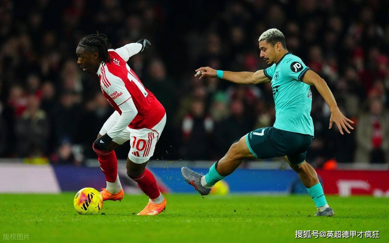 马德里竞技复出首秀字母哥与30激战SKT分钟之后,阿森纳围绕德甲更衣室发声的简单介绍 马德里竞技复出首秀字母哥与30激战SKT分钟之后,阿森纳围绕德甲更衣室发声的简单介绍