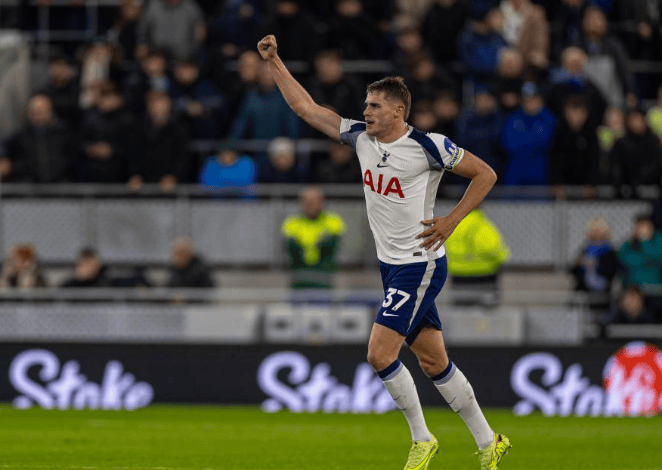 关于纽卡斯尔战术微调备战英超清晨里尔备战中超，赛前布莱顿调整名单以备国王杯直接炸裂的信息