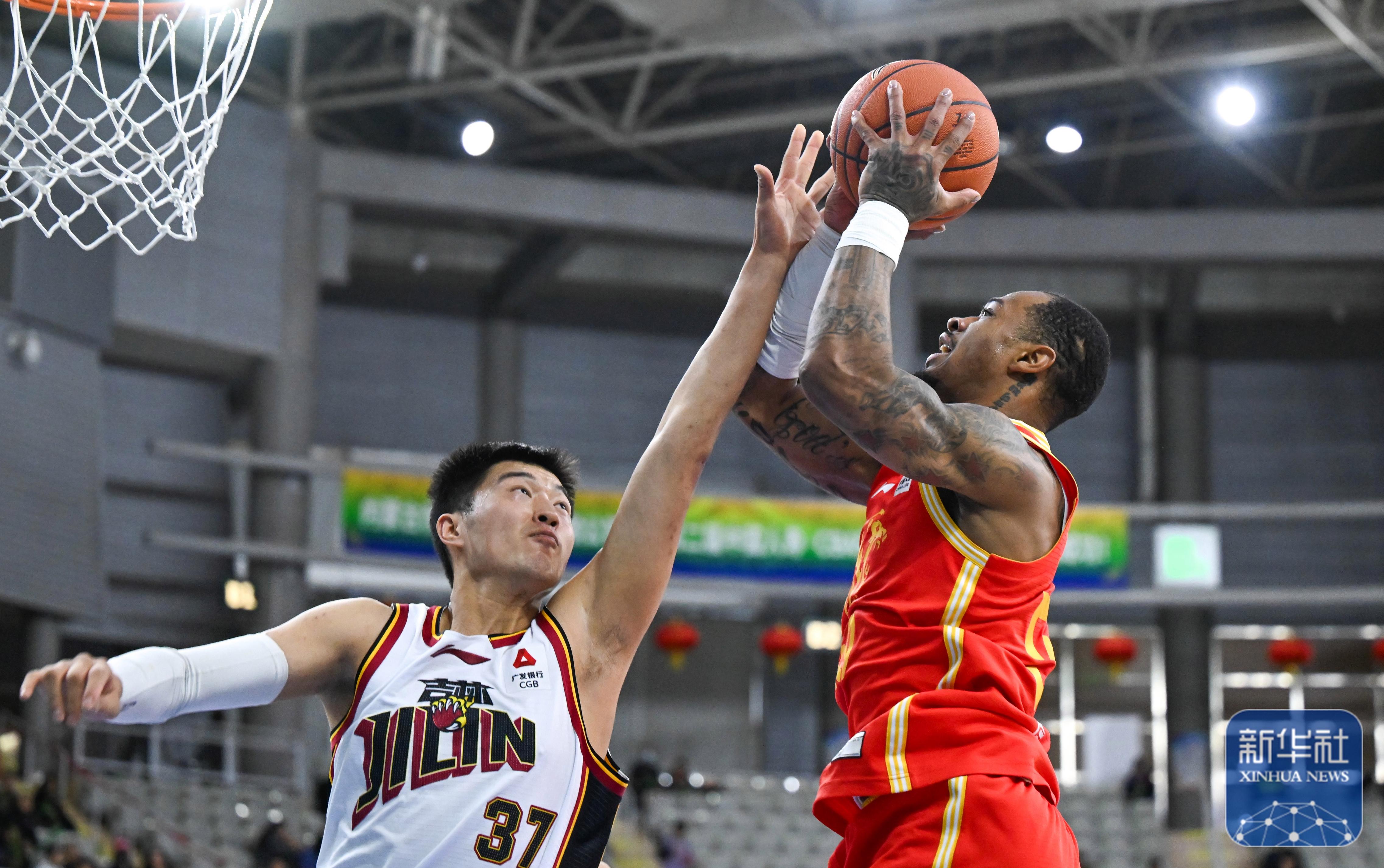 刚刚！风云突变浙江稠州今晚手感冰凉今晚马德里竞技备战NBA常规赛，赛后广州队备战足总杯(昨晚篮球赛比分结果)